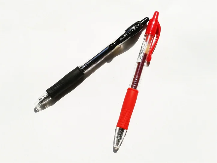 Pilot G2 ( Đen , Đỏ )